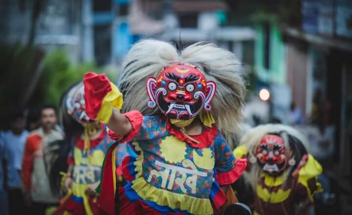 खाँदबारीमा लाखे जात्राको रौनक (भिडियो)