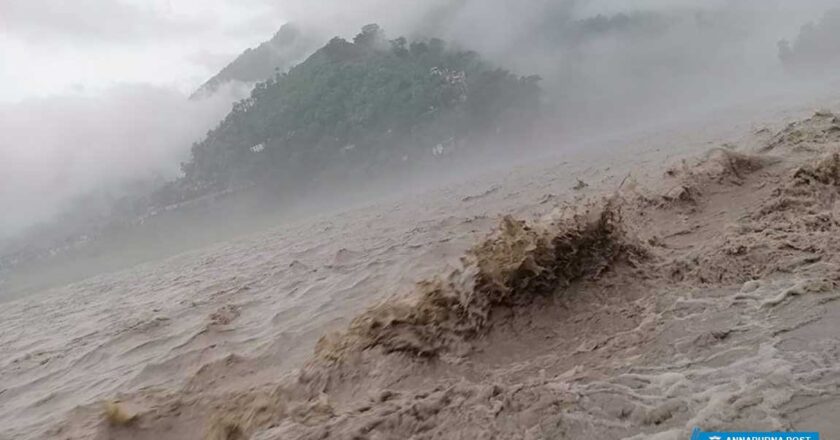 टिस्टा नदीमा भिषण बाढीमा परि २३ सैनिक बेपत्ता