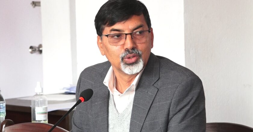 नेताहरू राजा महाराजा जस्तो हुँदा पार्टी सकिँदै गयो : उपमहासचिव शर्मा