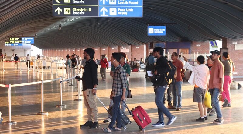 कामको खोजिमा बिदेशिने युवाको संख्यामा उल्लेख्य बृद्धि