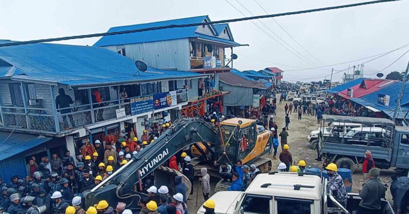 पाथीभरा केवलकार निर्माणको पक्ष बिपक्षमा बिवाद हुँदा ढुंगा हानाहानमा परि ४ घाइते