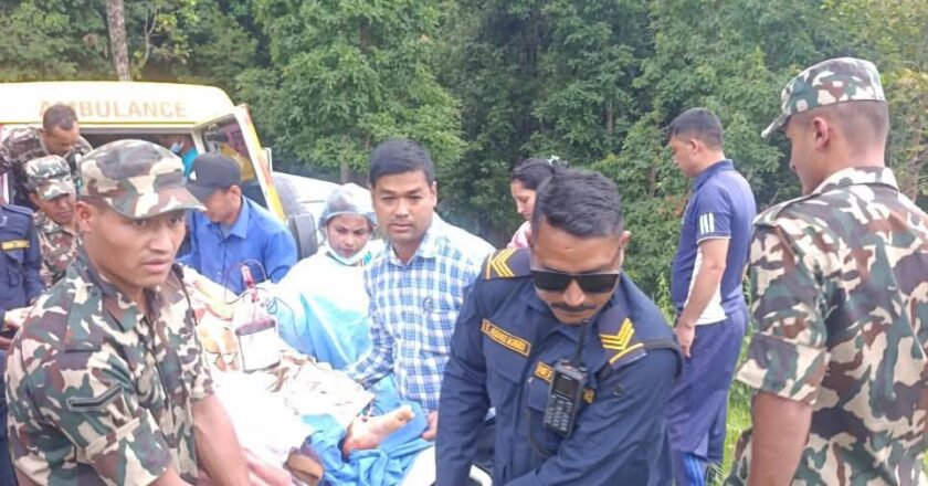 हेलिकप्टर मार्फत सुत्केरीको उद्धार