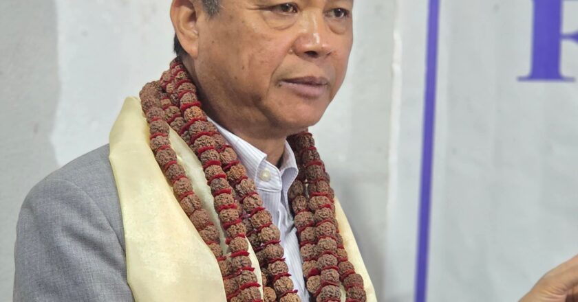 स्थानीयको भावनालाई ठेस पुर्याएर कुनै आयोजना अघि बढाईनु हुँदैनः आयोग अध्यक्ष राम बहादुर थापा मगर